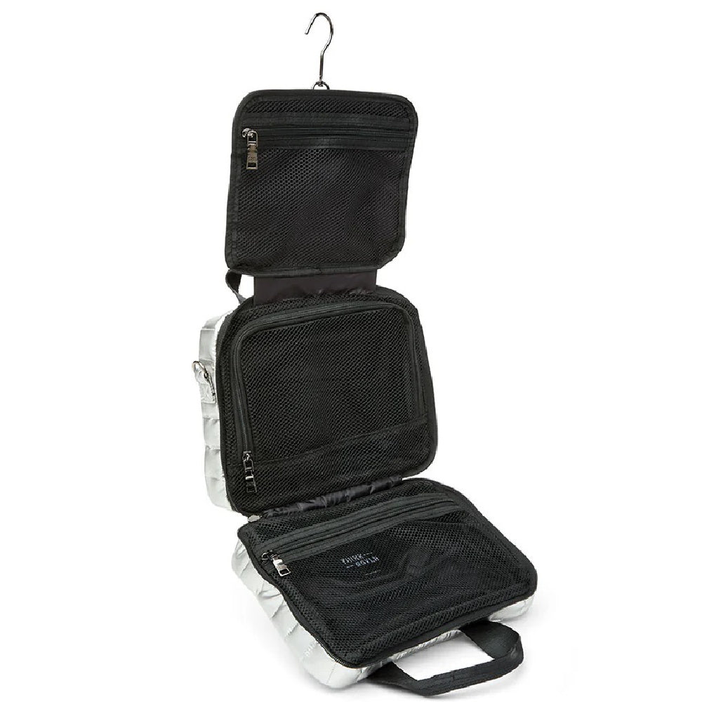 STOWAWAY TOILETRY CASE