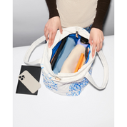 MEDIUM METRO TOTE DELUXE PORCELAIN BLUE FLORAL