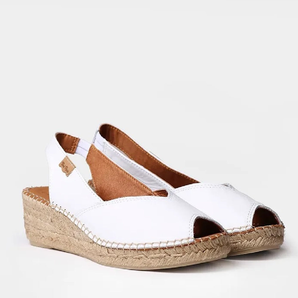 BERNIA WHITE