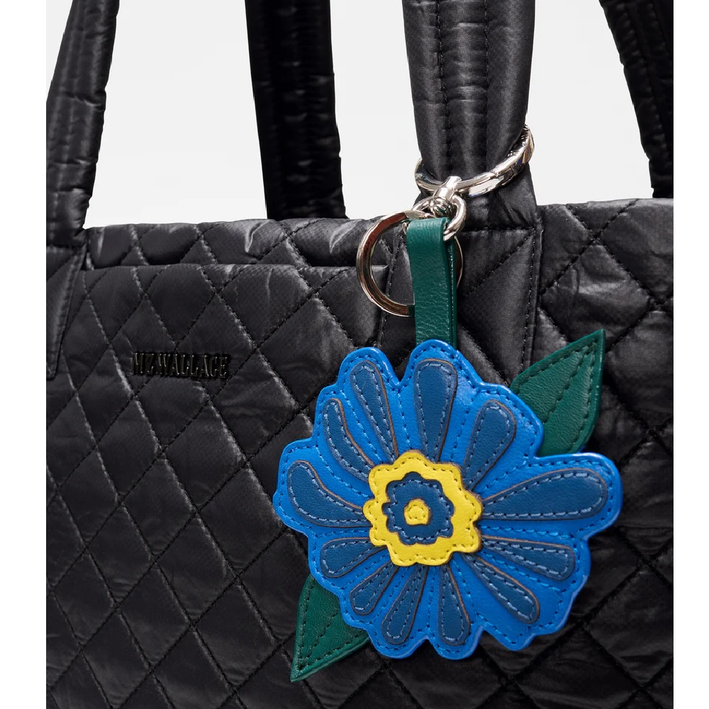 FLOWER CHARM BLUE