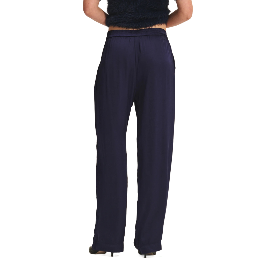 LARKIN NAVY PANT