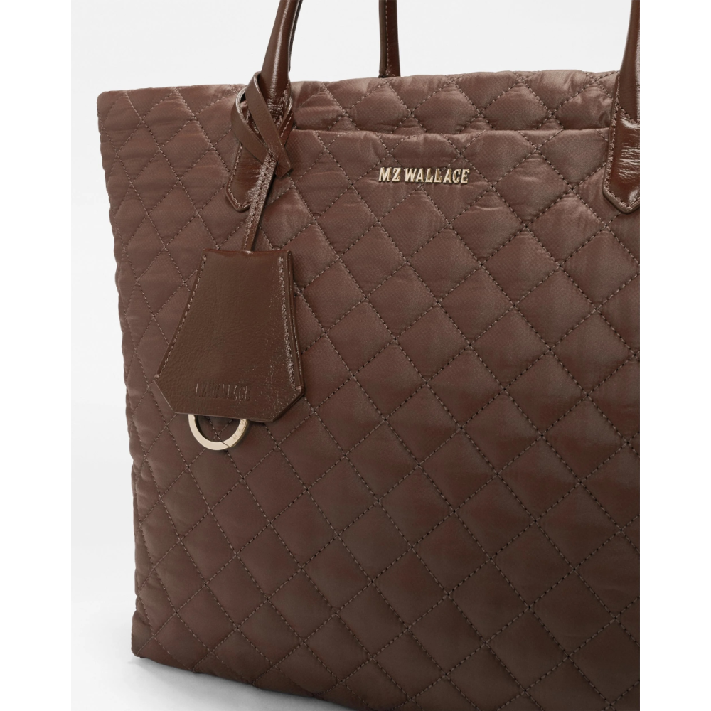 MEDIUM METRO DAILY TOTE WALNUT