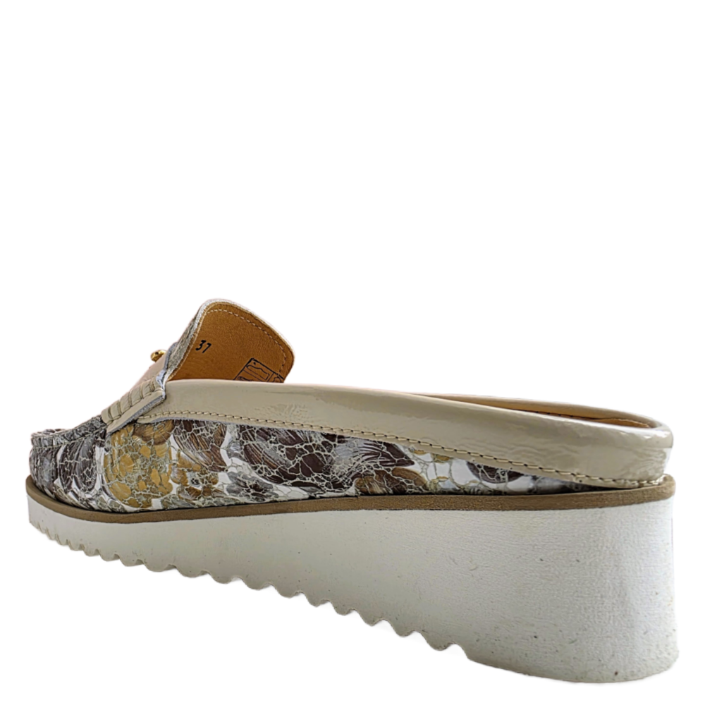 960 BLOSSOM BEIGE