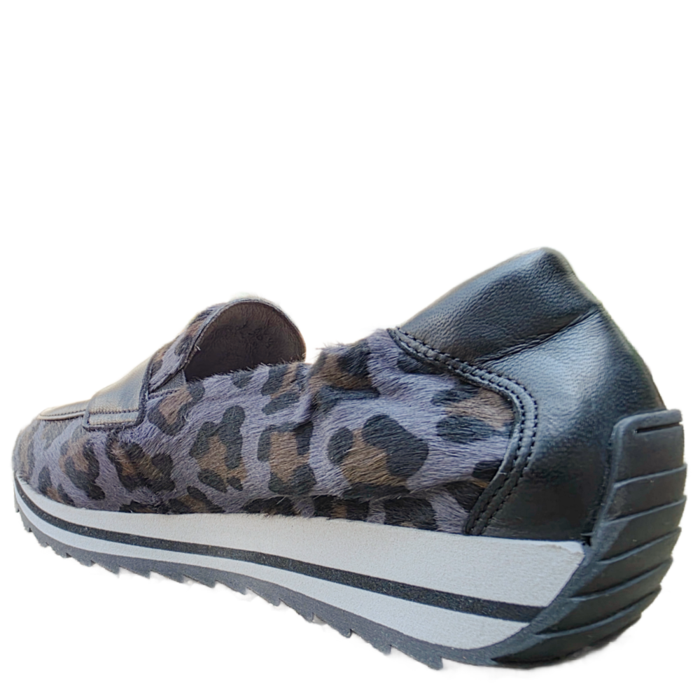 9.32.02 LEOPARD INK