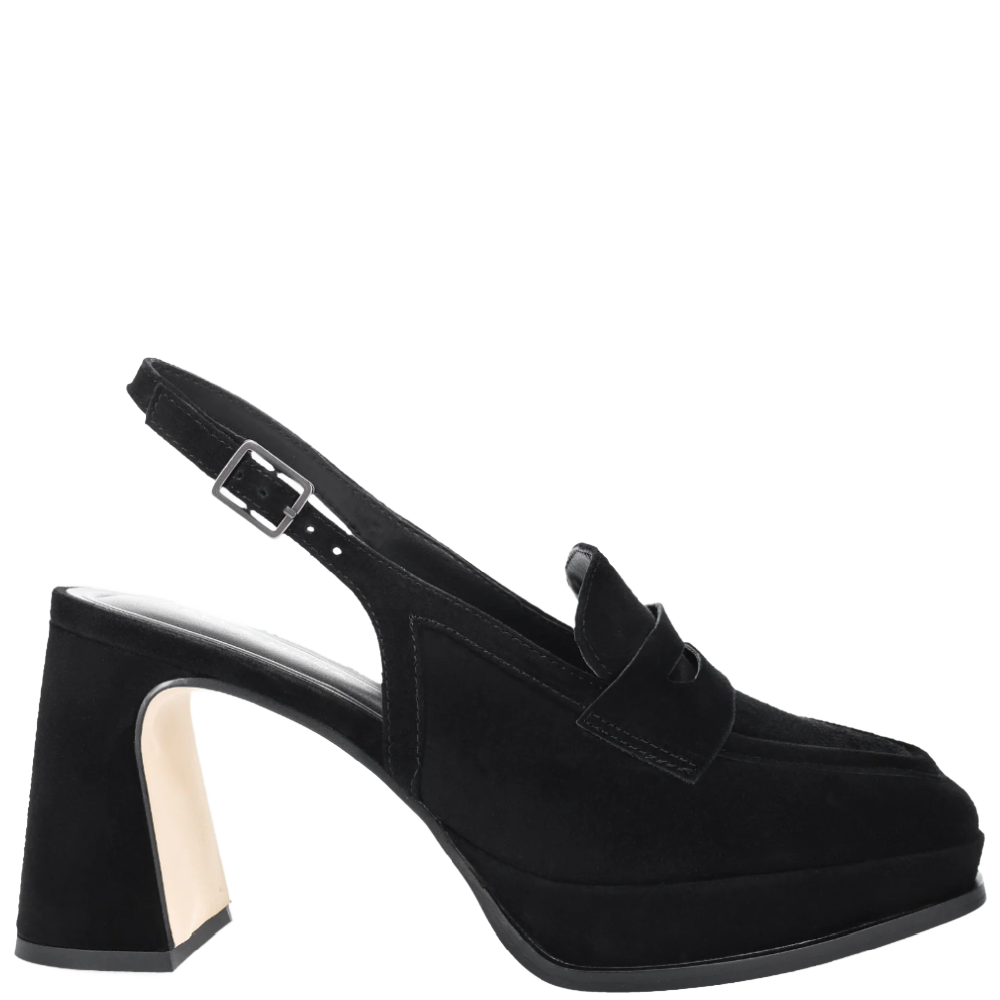 LORA BLACK