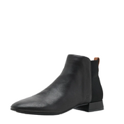 PORT BLACK