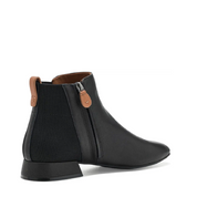 PORT BLACK