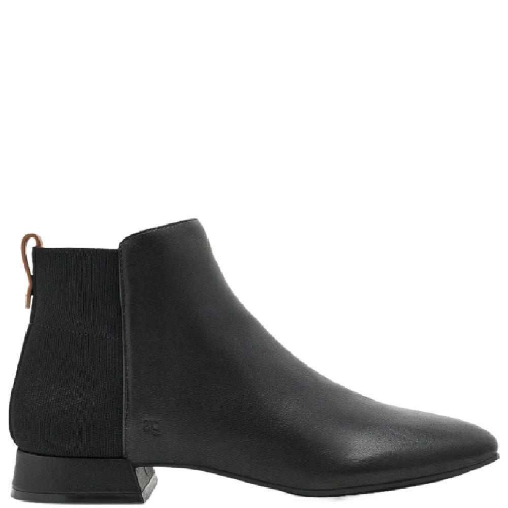 PORT BLACK