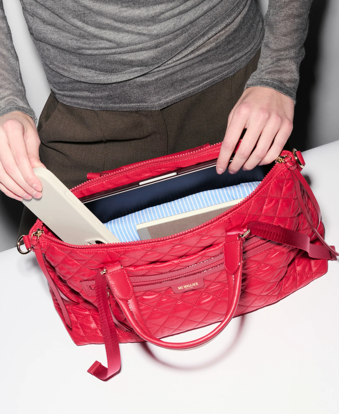 MEDIUM PARK SATCHEL APPLE