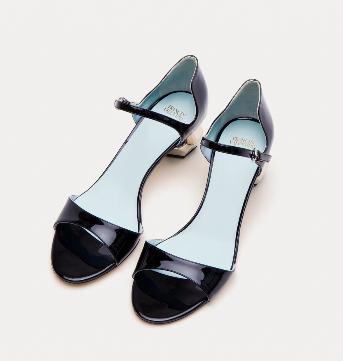 BELLA NAVY