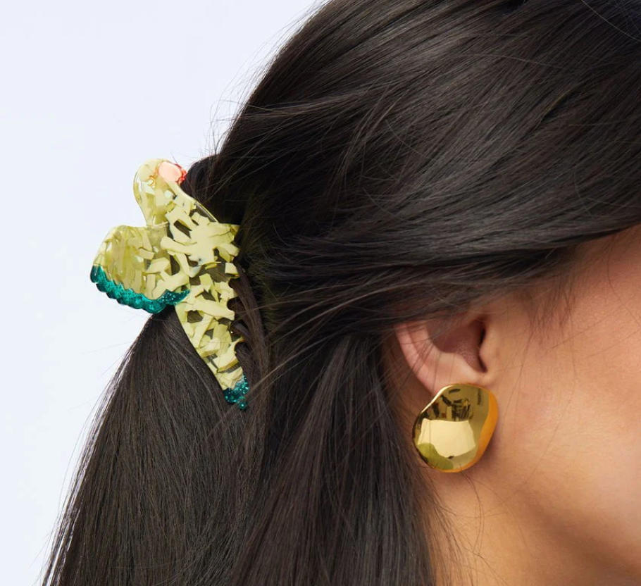 SAGE PARAKEET CLAW CLIP