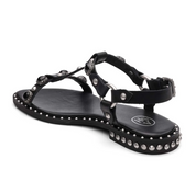 PEBBLE BLACK