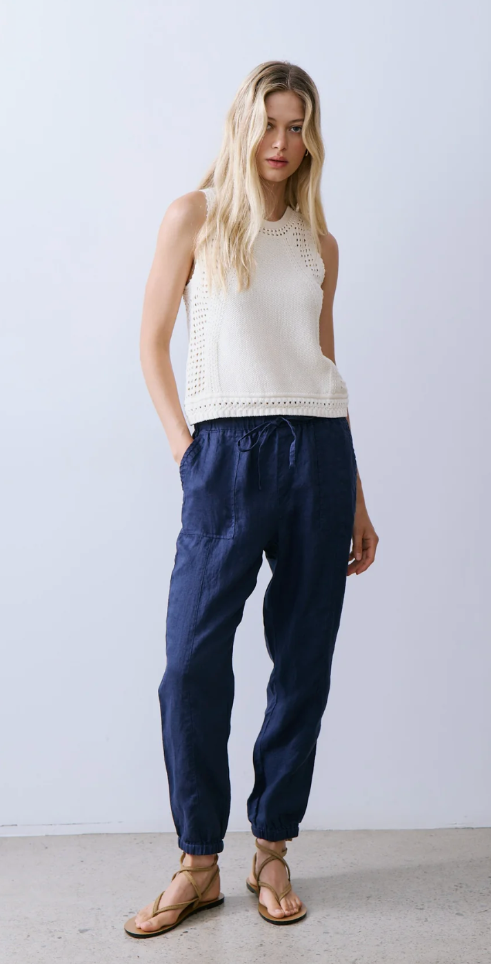 BRIE NAVY