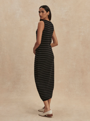 BEESLEY BLACK