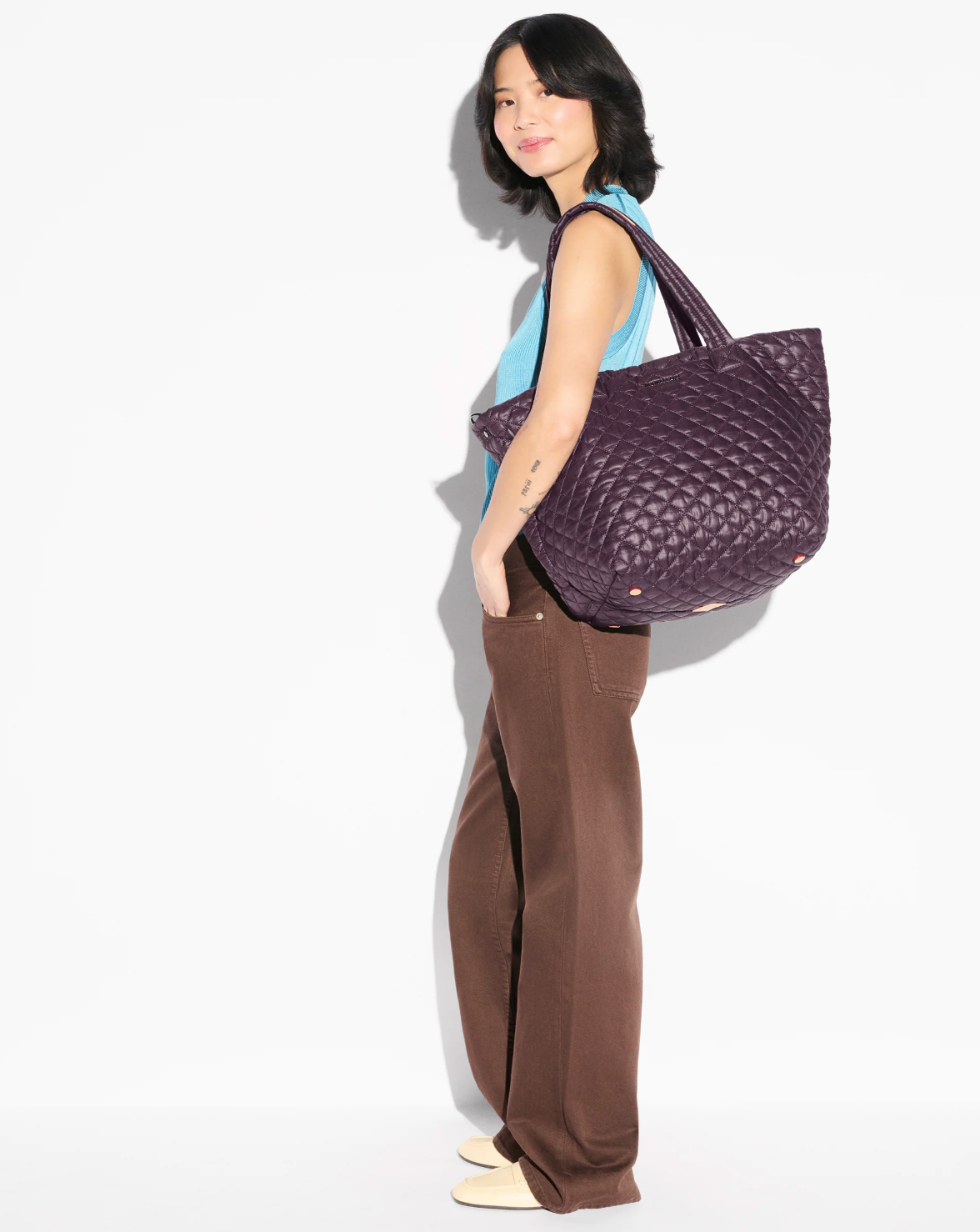 MEDIUM METRO TOTE DELUXE RAISIN