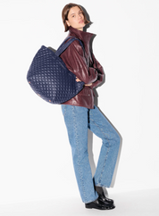 MEDIUM METRO TOTE DELUXE NAVY