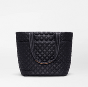 MEDIUM METRO TOTE DELUXE BLACK