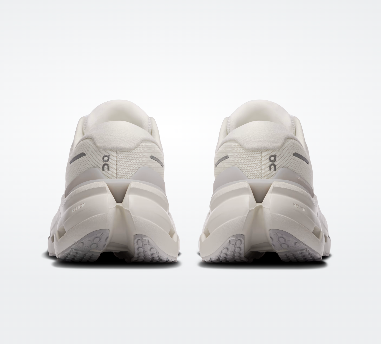 CLOUDRUNNER 3 WHITE IVORY