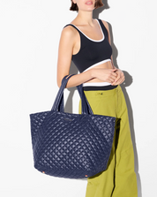 LARGE METRO TOTE DELUXE NAVY