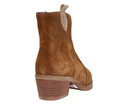 LAREDO TAN