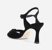 WINNY BLACK