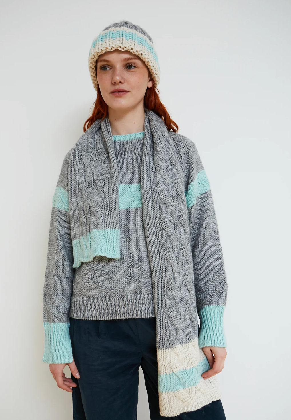 CONFETTI SCARF GREY