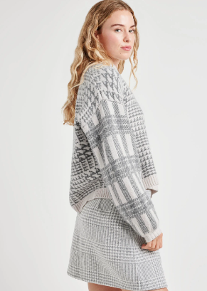 ELLIOTT PLAID SWEATER GREY