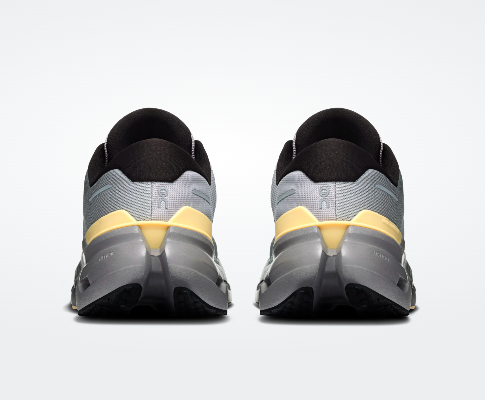 MEN'S CLOUDRUNNER 3 PLATINUM SQUASH