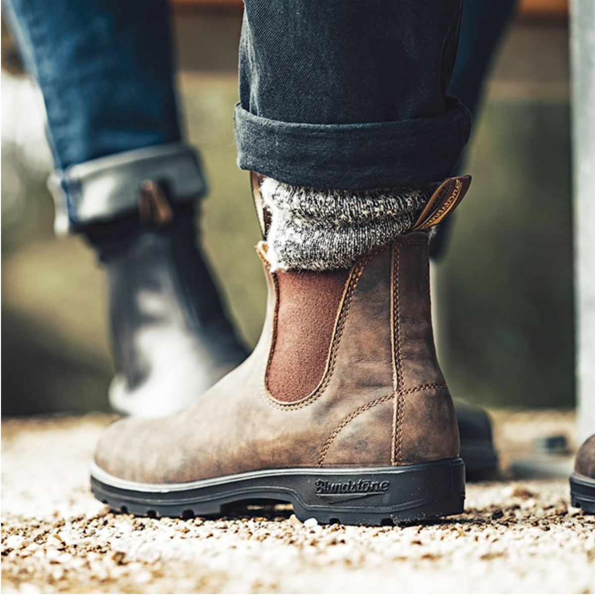 Blundstone Men s Classic 585 Series Chelsea Boots Size 9 Brown